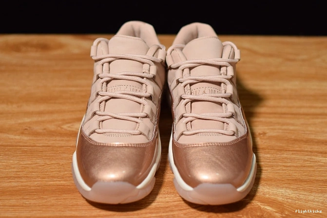 11 Air Low GS Gold Jordan Rose AH7860-105 1116